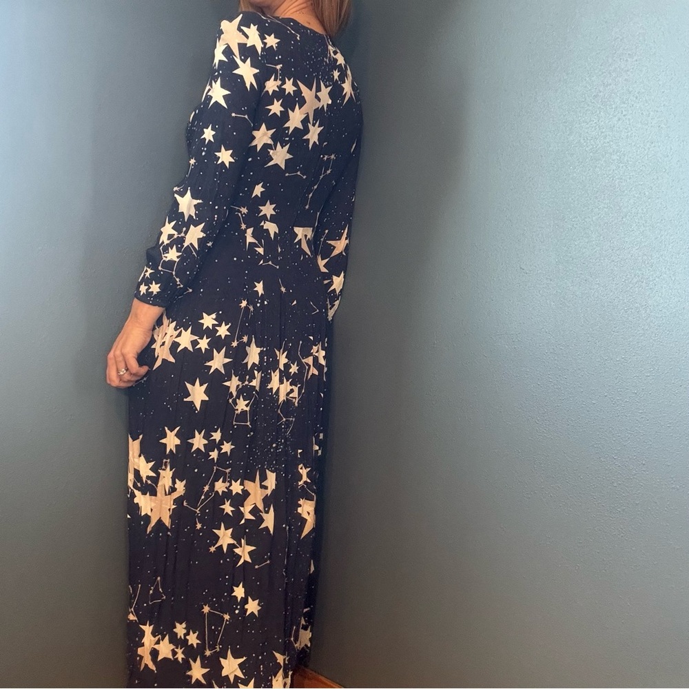 Little White Lies Constellation Long Sleeve Maxi Dress size Medium - Picture 3 of 11